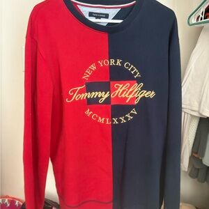 Tommy Hilfiger Men's Red and Navy Crewneck Sweater